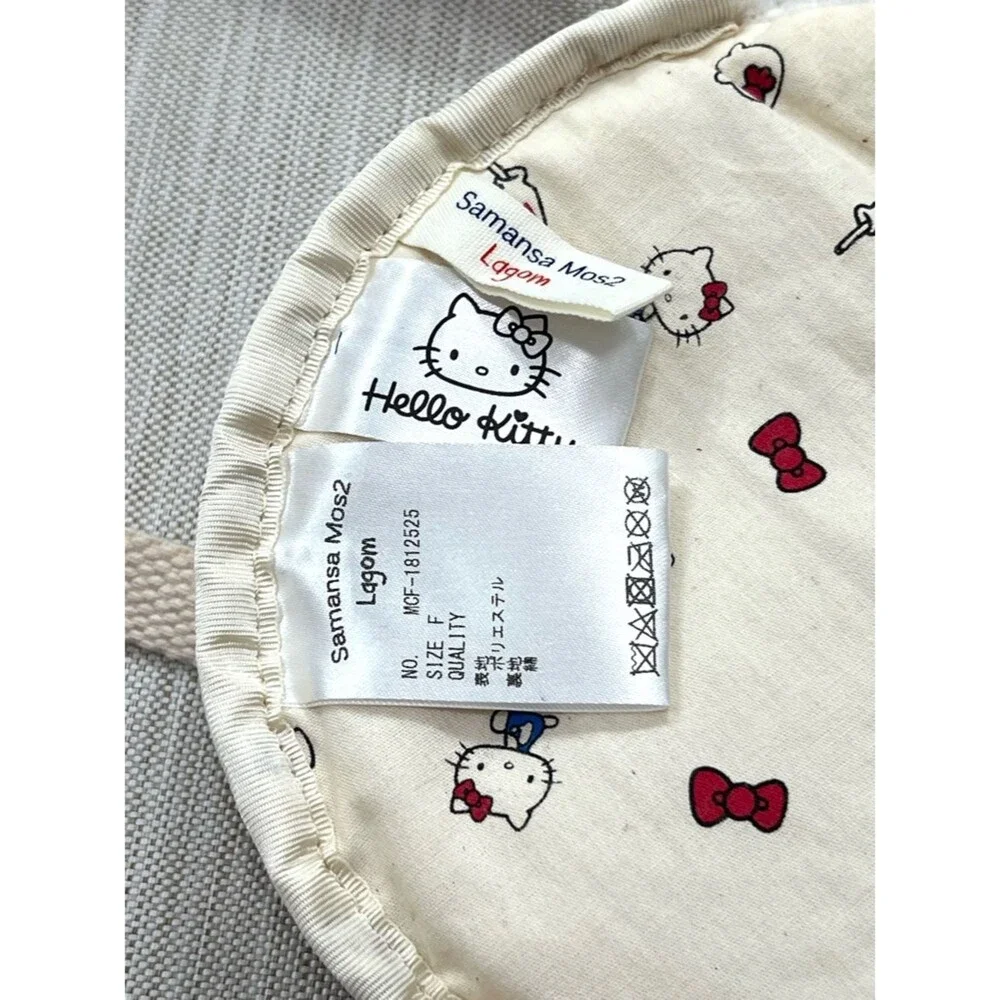 Samansa Mos2 Lagom x Hello Kitty Cream Round Crossbody Bag